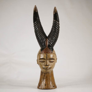 Ibo or Idoma Head-crest