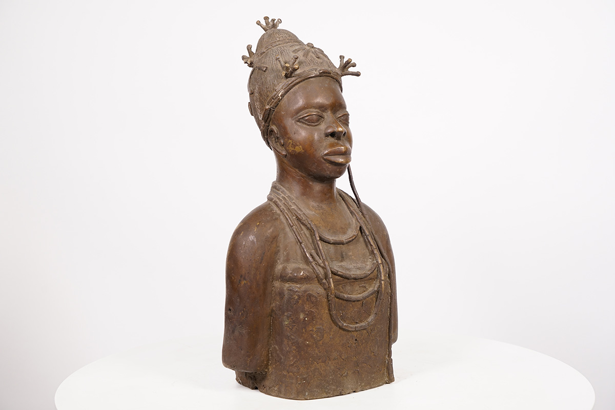 Stunning Benin Bronze Female Bust 16.5