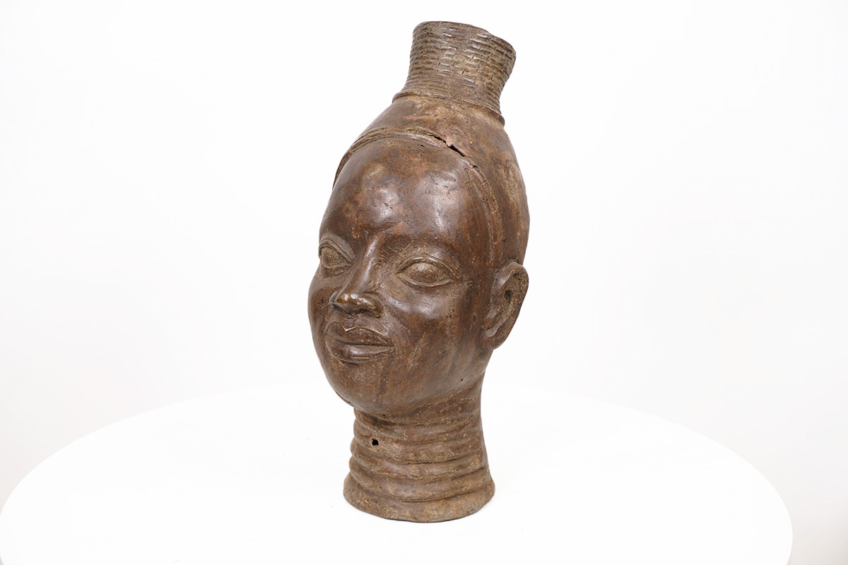 Elegant Yoruba Bronze Head - Nigeria